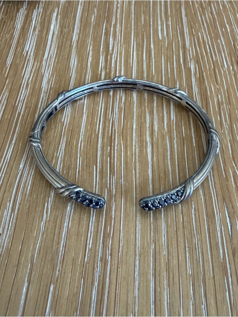 Peter Thomas Roth Classic Pave Cuff with blue sapphires in sterling silver - Picture 3 of 6